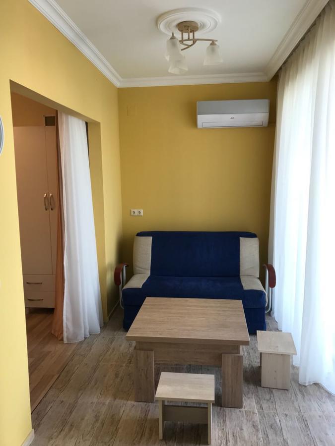 Griboedovi N.6 Apartment Batumi Exterior photo